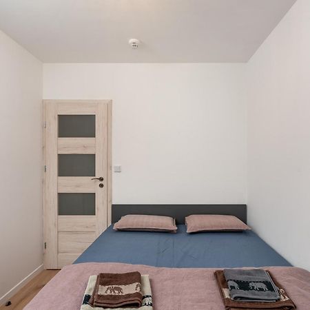 Apartwro 3Th - Apartament Przy Dworcu Glownym Pkp, Balkon, Garaz, Rowery Wrocław Exteriör bild