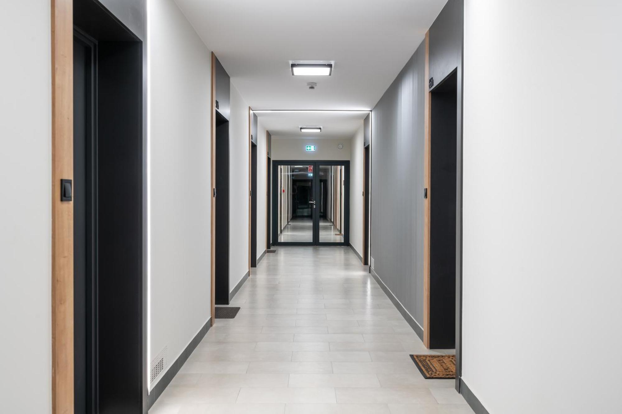 Apartwro 3Th - Apartament Przy Dworcu Glownym Pkp, Balkon, Garaz, Rowery Wrocław Exteriör bild